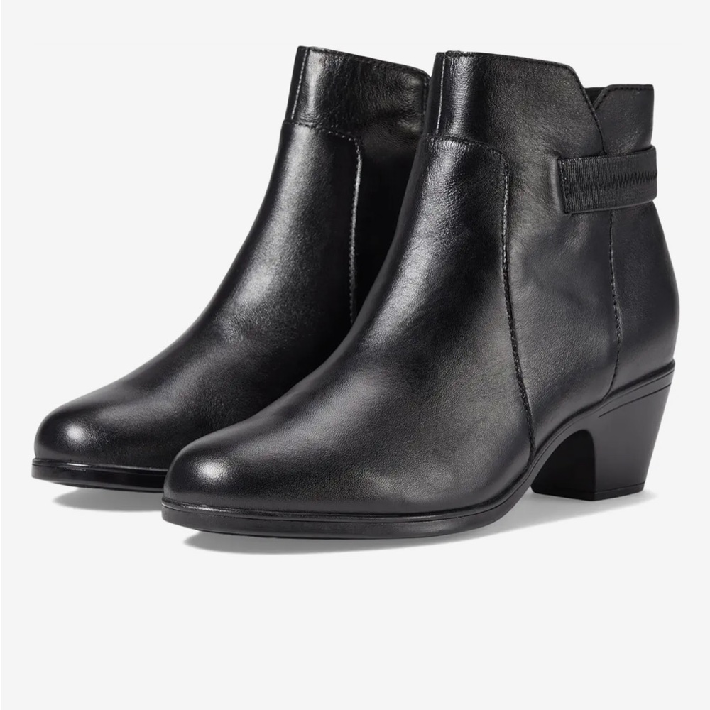 NEW! Clarks Emily Holly Black Leather Boots 8.5